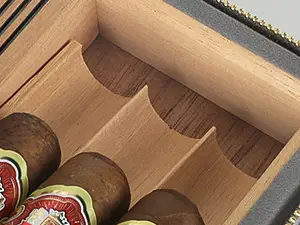 Scotte Cigar Humidor Box1